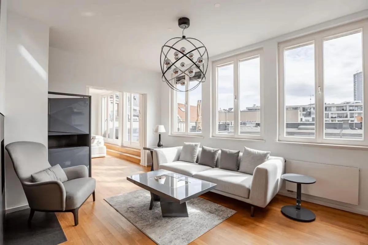 Image 1 of 10-12 Personen – Luxus Penthouse Leipzig Zentrum – Thomaskirche