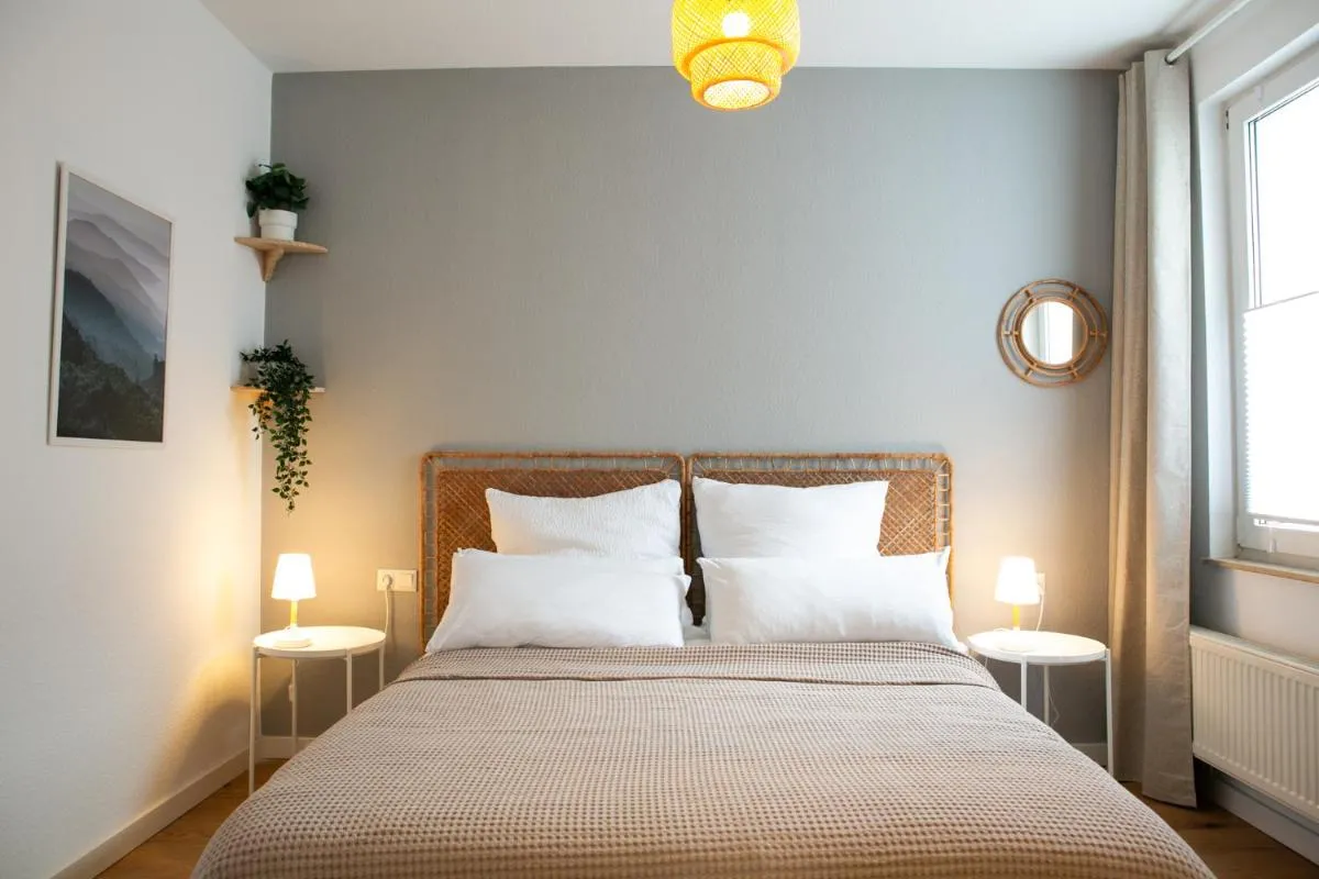 Image 5 of 2 Zimmer, Bett und Schlafsofa, Balkon, Waschmaschine L