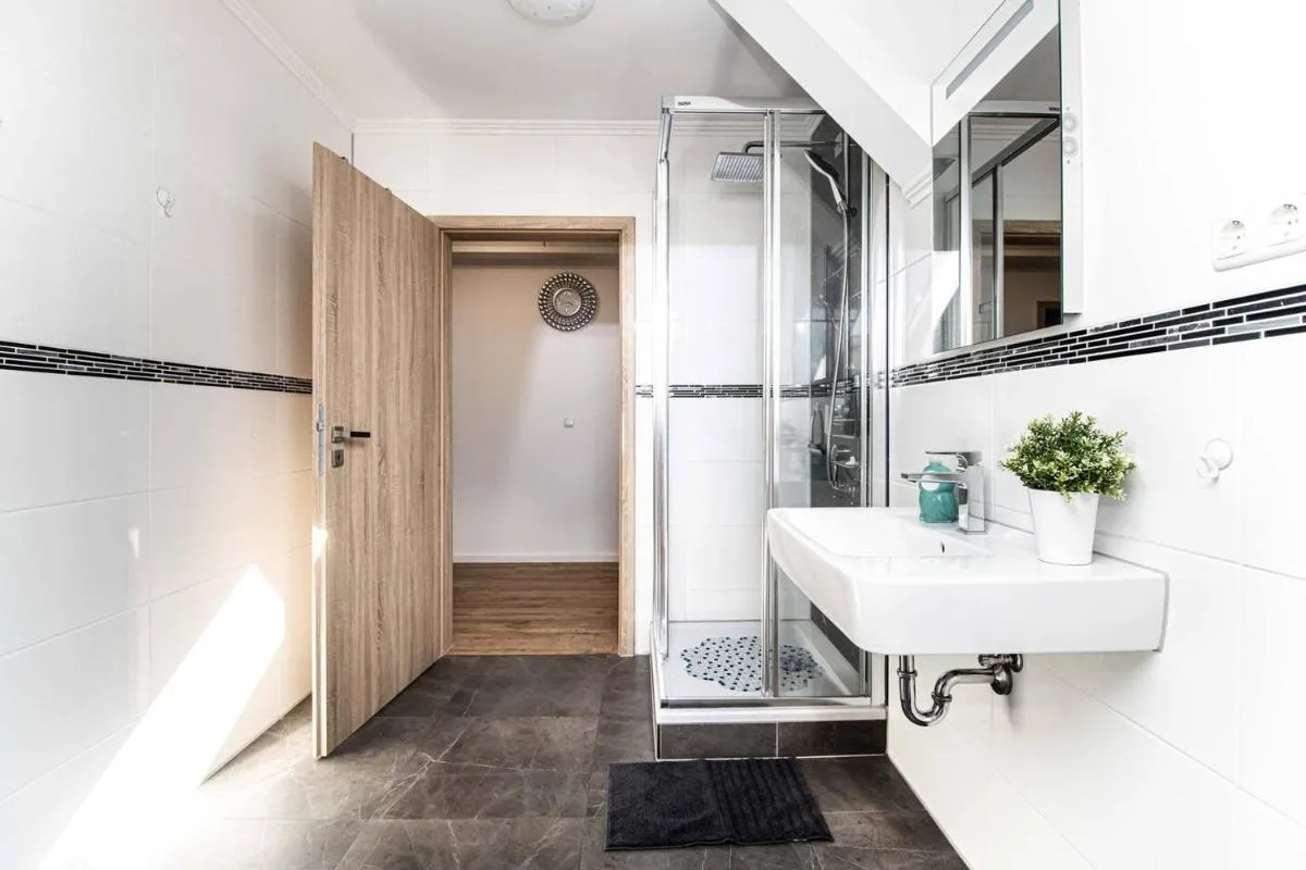 Image 2 of 468 Plagwitz Apartment Kulturviertel