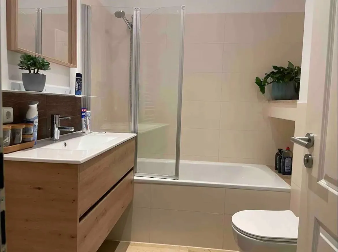 Image 1 of Apartment am Stadthafen