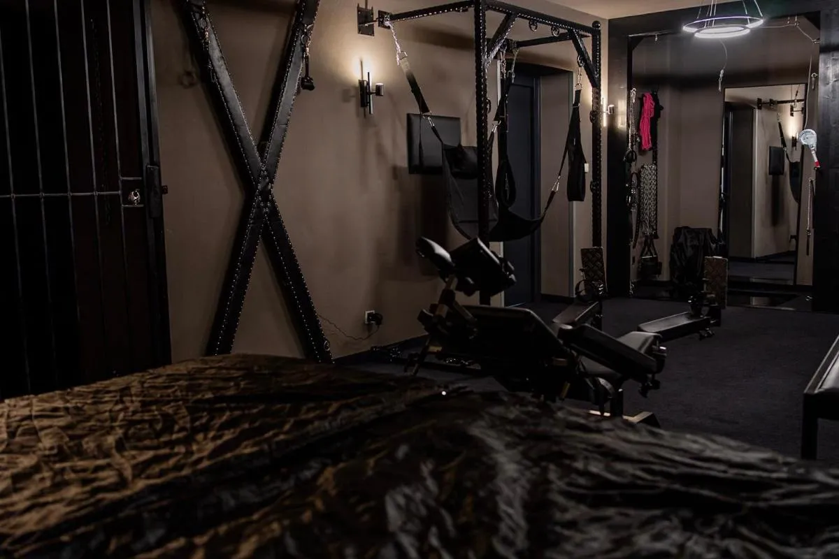 Image 4 of Basement of O