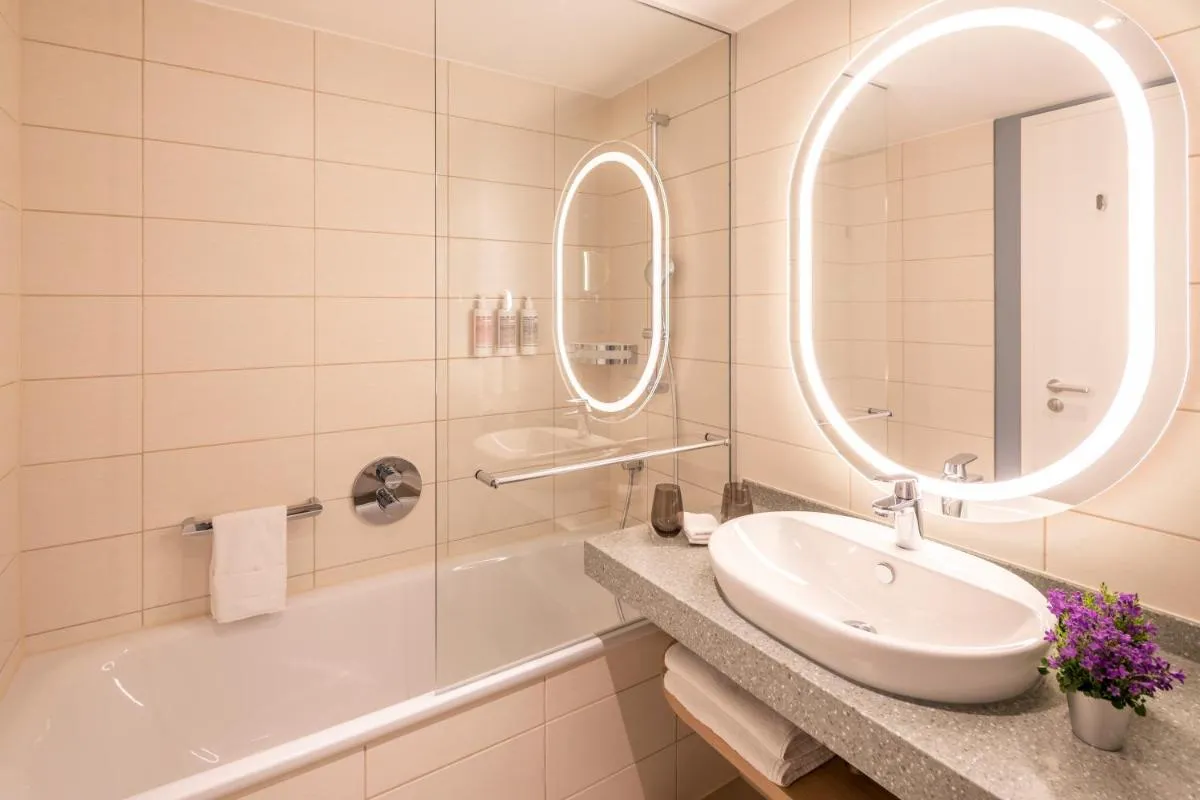 Image 2 of Capri by Fraser Leipzig