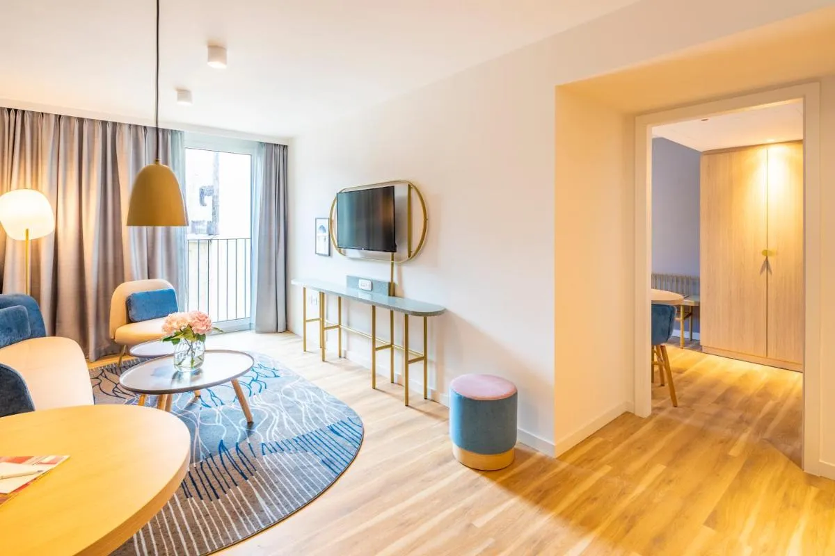 Image 4 of Capri by Fraser Leipzig