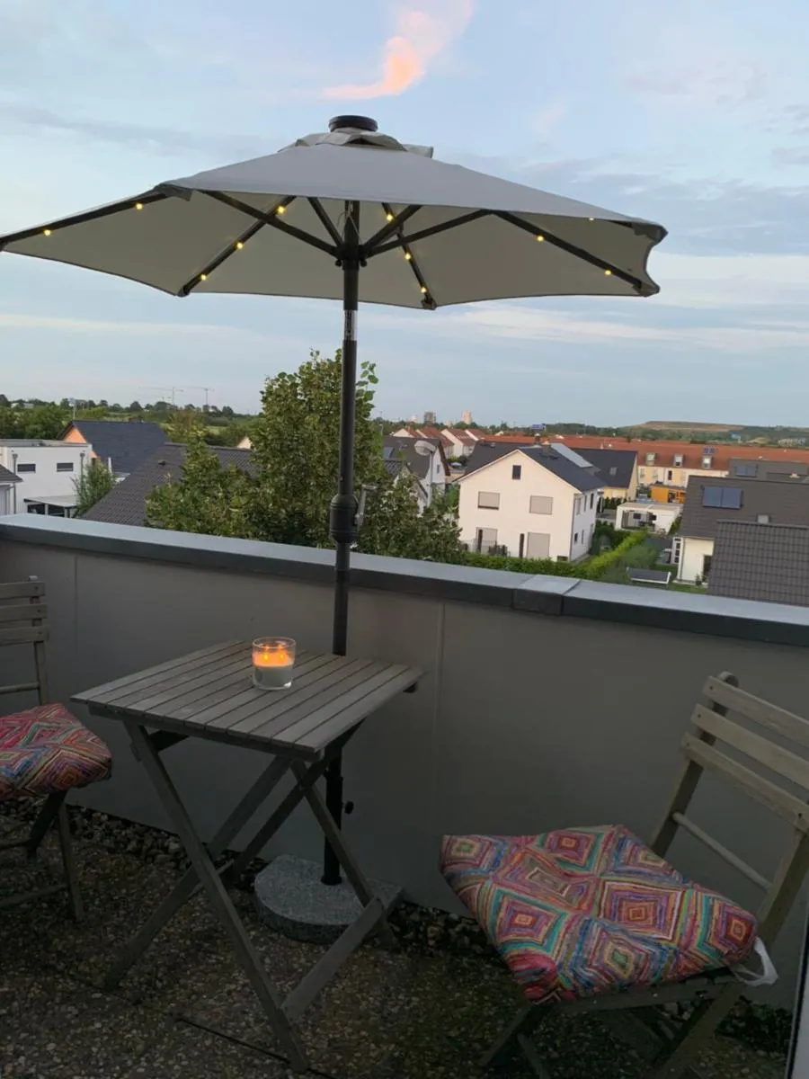 Image 4 of Deluxe Apartment mit Tiefgarage in Nähe Messe-BMW-Porsche-DHL-Flughafen-Flugzeugwerk der Deutsche Aircraft