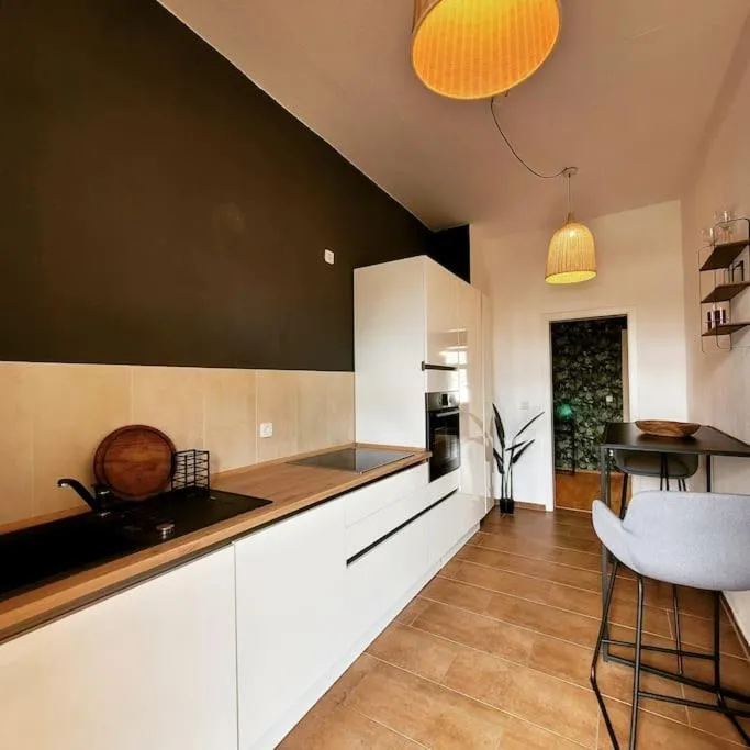 Image 4 of Design Altbauwohnung mit Balkon und Parkplatz