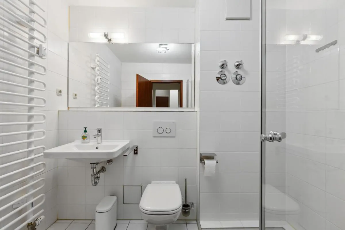 Image 6 of Eindrucksvolle Zwei-Zimmer-Wohnung mit Balkon und großer Küche