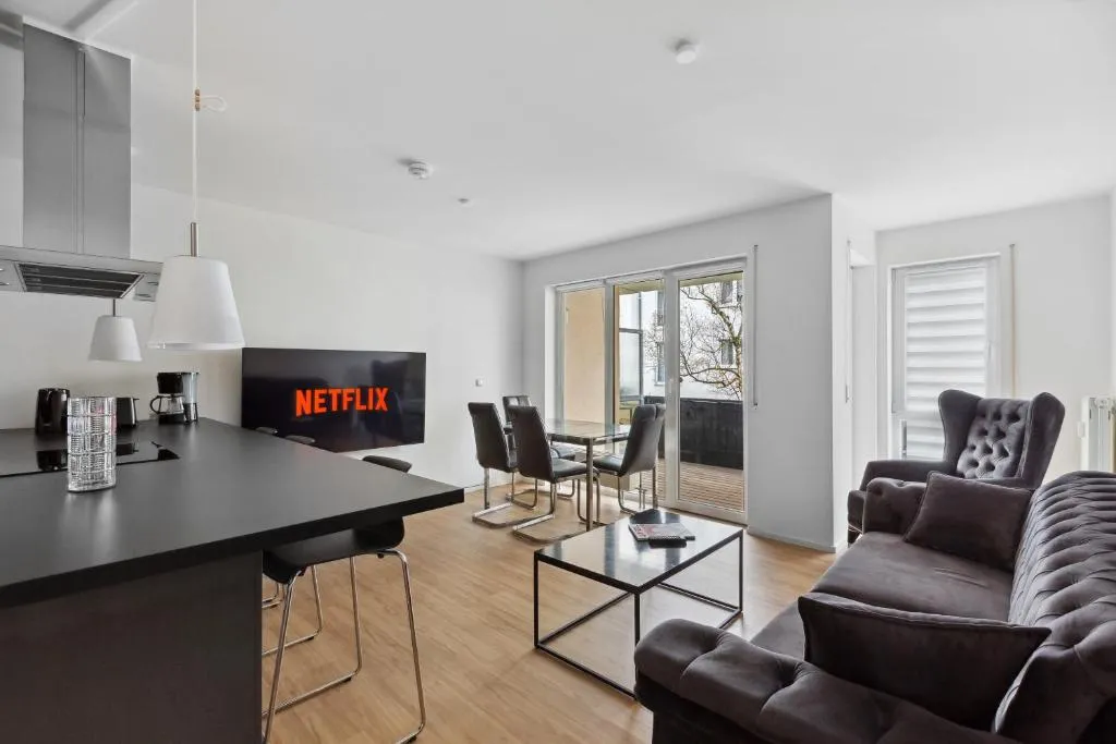 Image of Eindrucksvolle Zwei-Zimmer-Wohnung mit Balkon und großer Küche