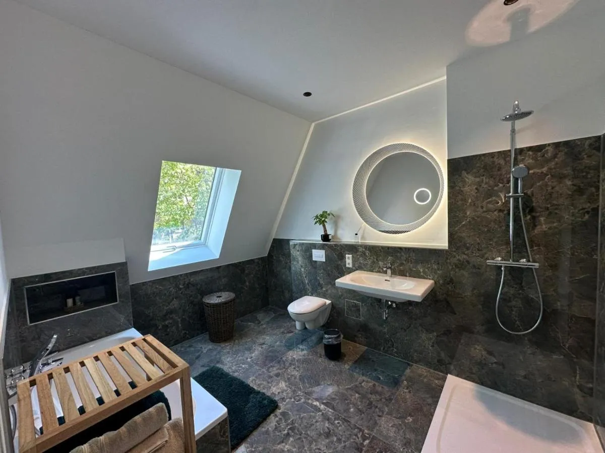 Image 2 of Elegance Suites Leipzig