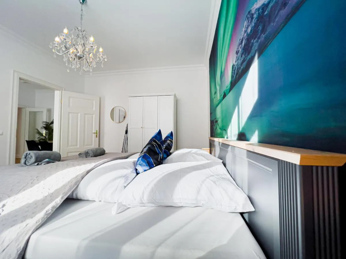 Image 2 of Erstklassiges Ferienapartment Citynah mit 1 Schlafzimmer – WiFi, TV, Küchenzeile, Waschmaschine&Trockner