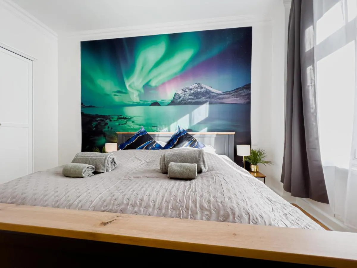 Image 4 of Erstklassiges Ferienapartment Citynah mit 1 Schlafzimmer – WiFi, TV, Küchenzeile, Waschmaschine&Trockner