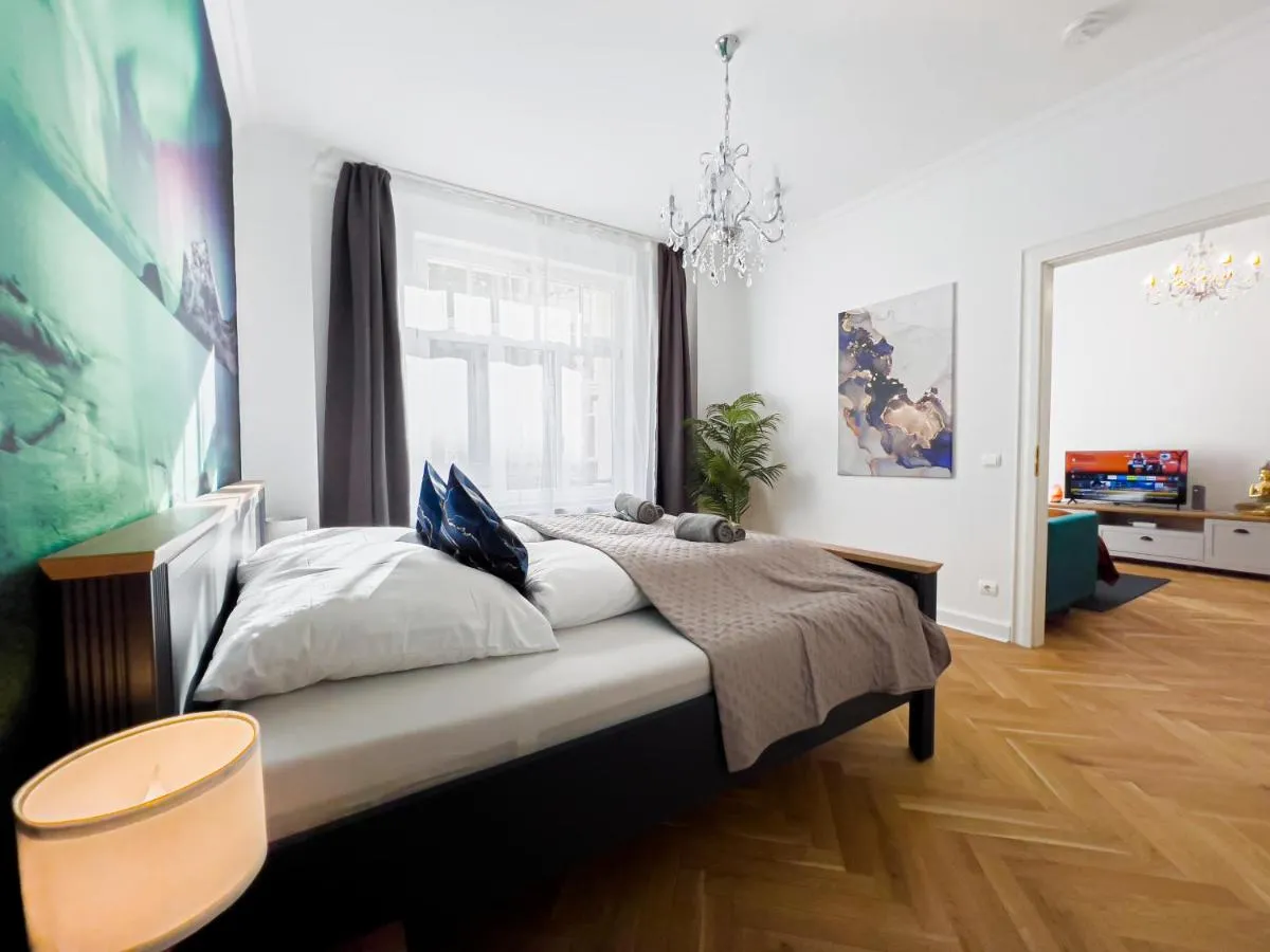Image 1 of Erstklassiges Ferienapartment Citynah mit 1 Schlafzimmer – WiFi, TV, Küchenzeile, Waschmaschine&Trockner