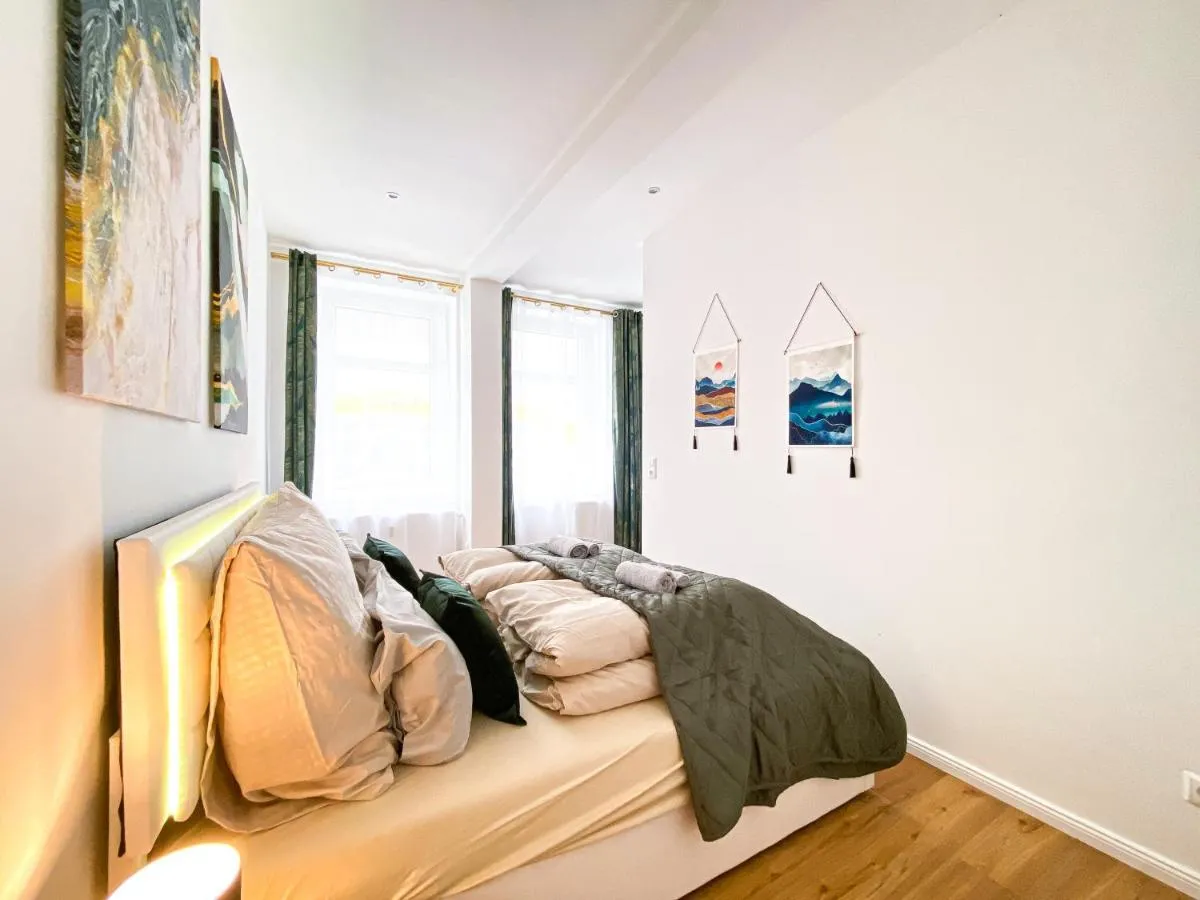 Image 1 of Freundliche Ferienwohnung mit Regendusche, Küche, Waschmaschine&Trockner, TV, WLAN