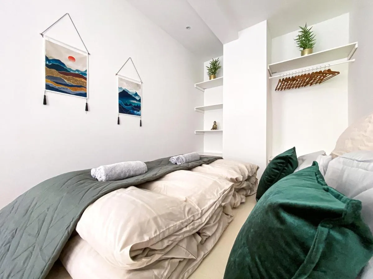 Image 4 of Freundliche Ferienwohnung mit Regendusche, Küche, Waschmaschine&Trockner, TV, WLAN