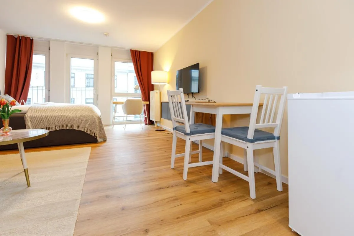 Image 4 of FullHouse Premium Apartments R31