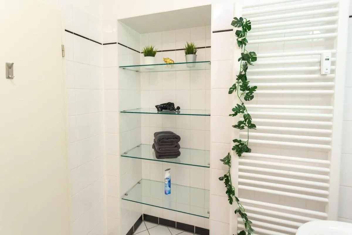 Image 2 of FullHouse – Leipzig – N6 Jungle – SmartTV – Nespresso