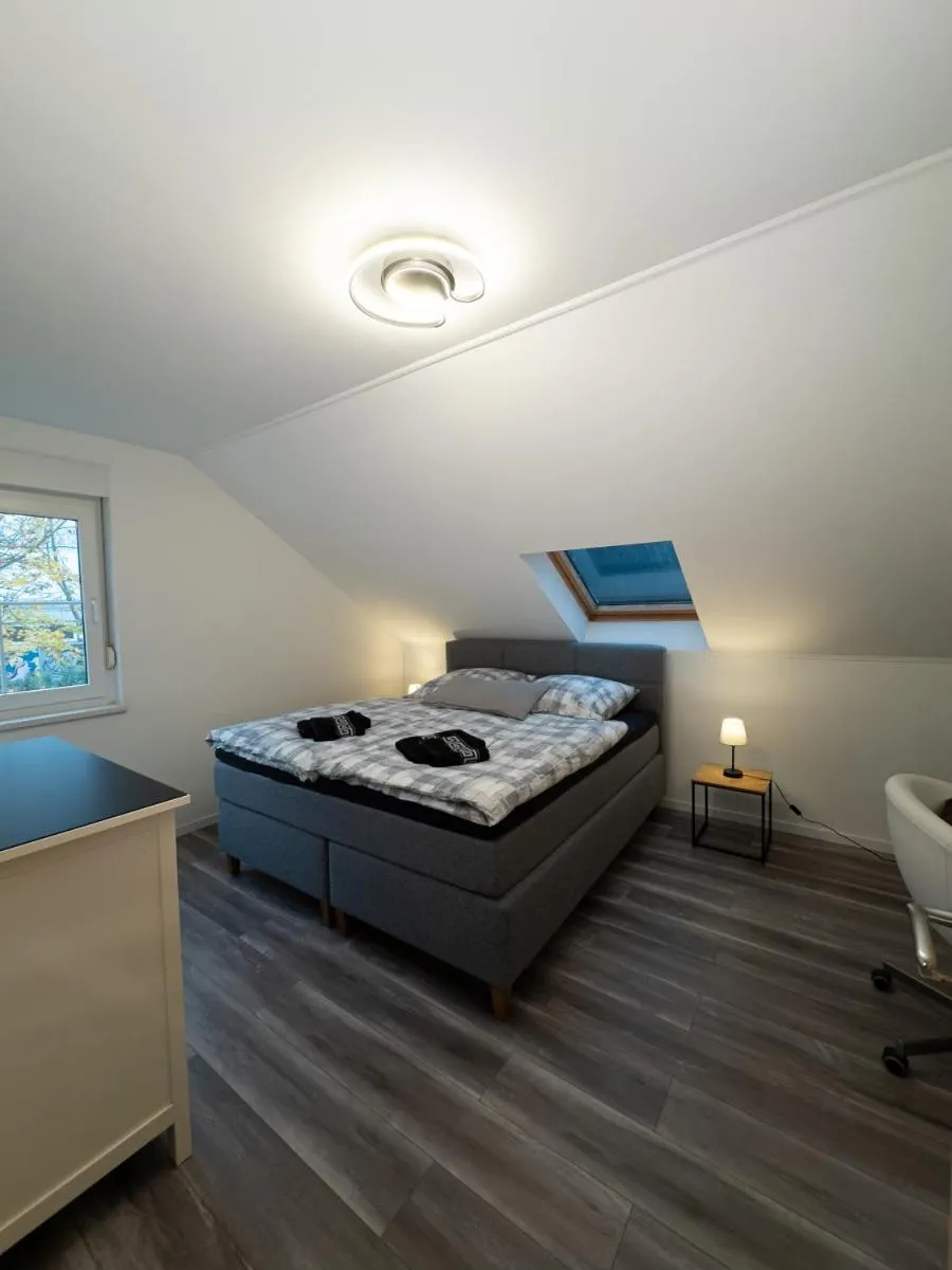 Image 3 of Ganzes Ferienhaus in Leipzig mit Garage und Fußbodenheizung