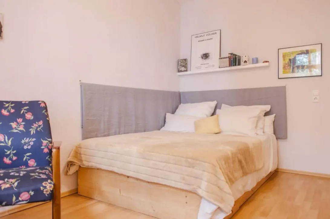 Image 1 of Gemütliche Wohnung mit Balkon – Südplatz nur 2 Minuten entfernt