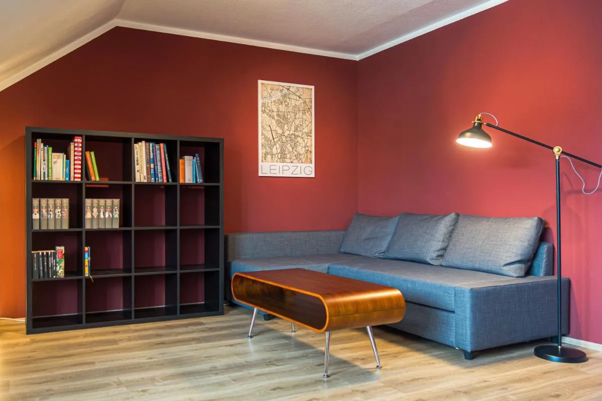 Image 1 of Gemütliche und zentrale Dachwohnung mit Parkplatz und Netflix