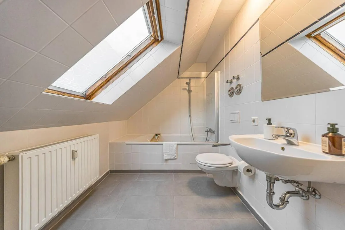 Image 2 of Großzügige helle 3 Zimmer-Wohnung zentrumsnah