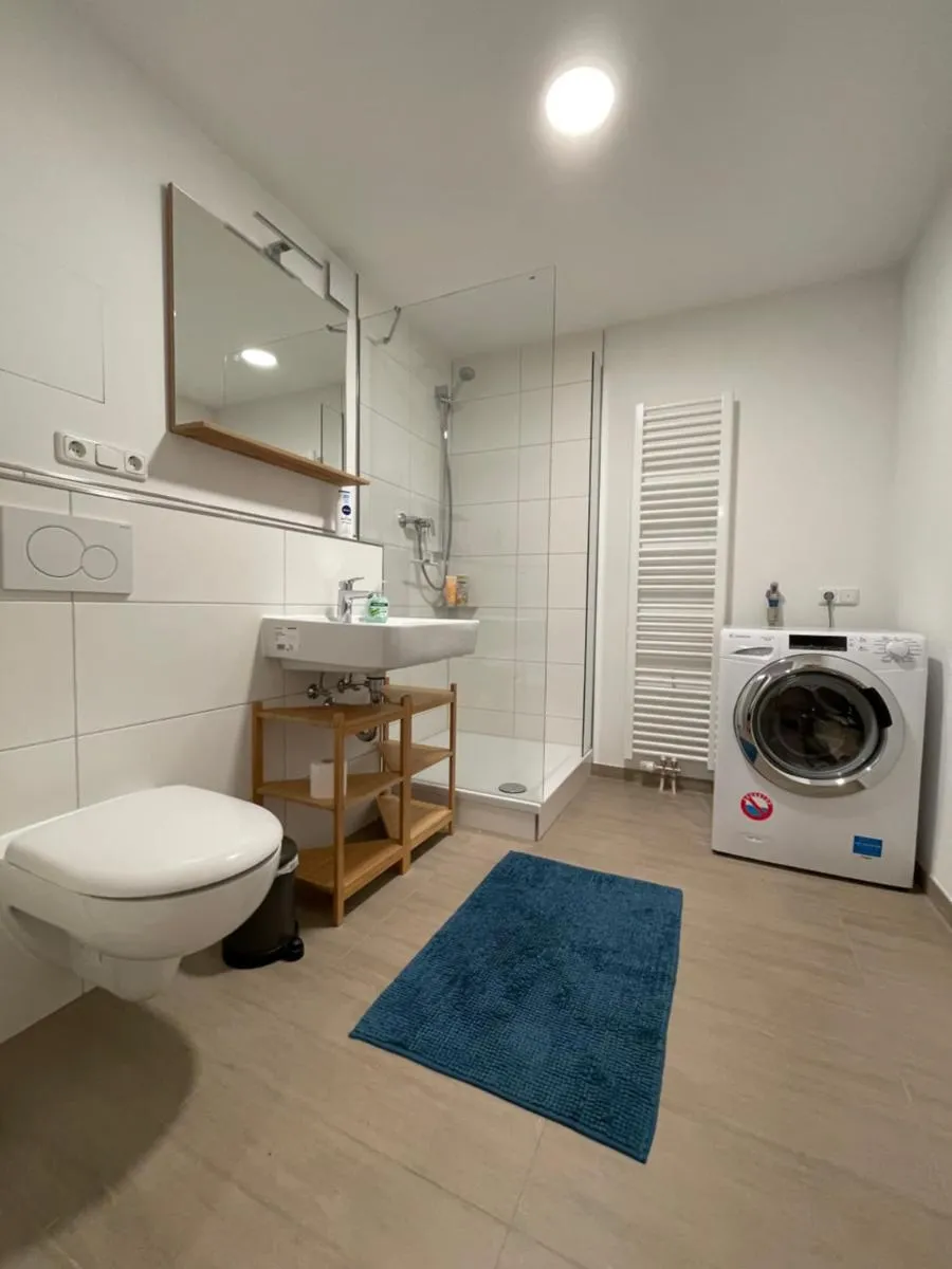 Image 2 of Hinterhaus Apartments