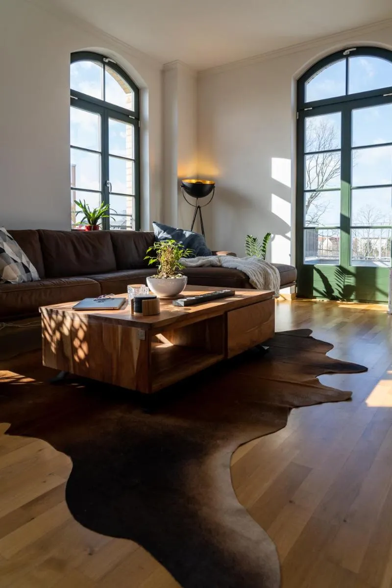 Image 3 of König Albert Residenz nahe BMW , Porsche , DHL und Messe