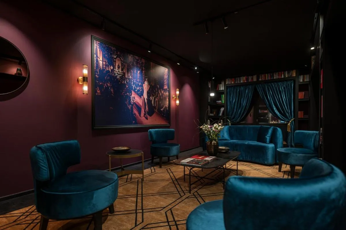 Image 2 of Leipzig Suites