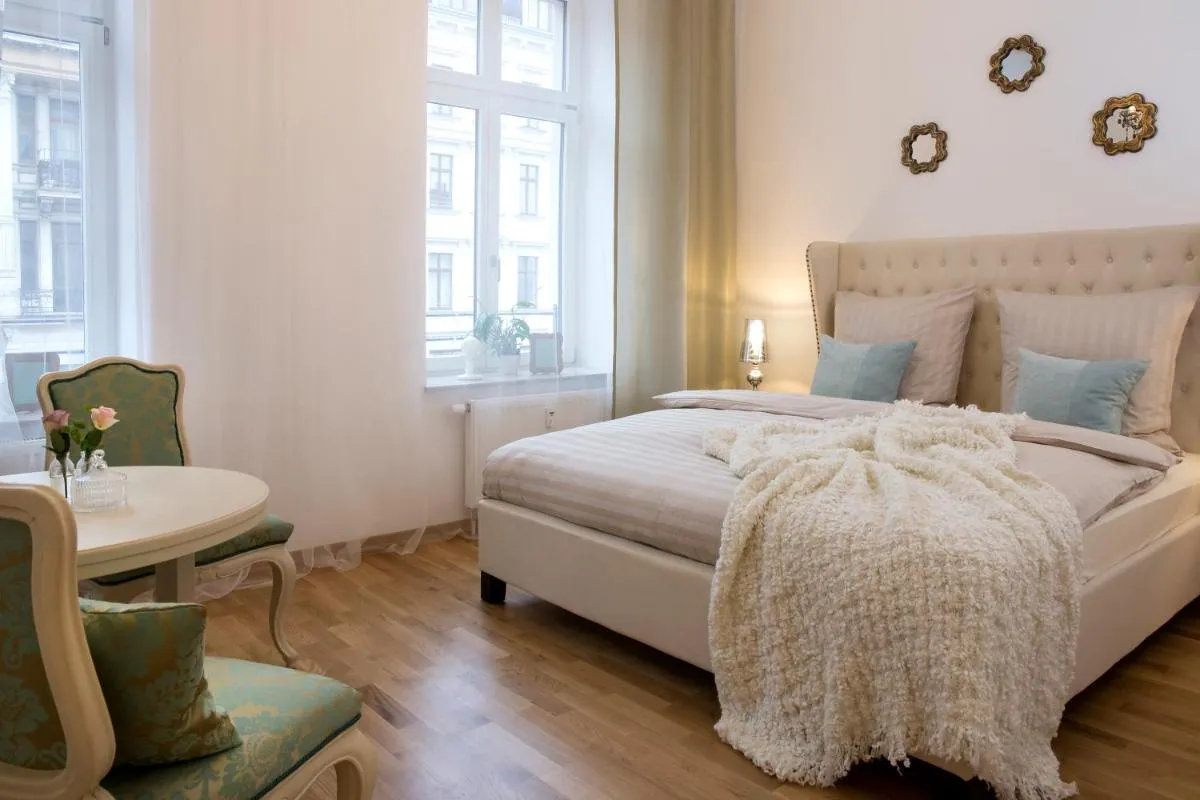 Image 6 of Leon Apartments