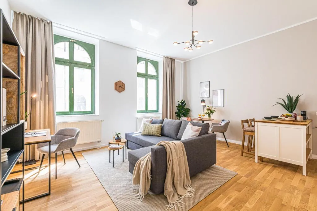 Image of Luxury Style 2 Room Apartment by R&L in Centre