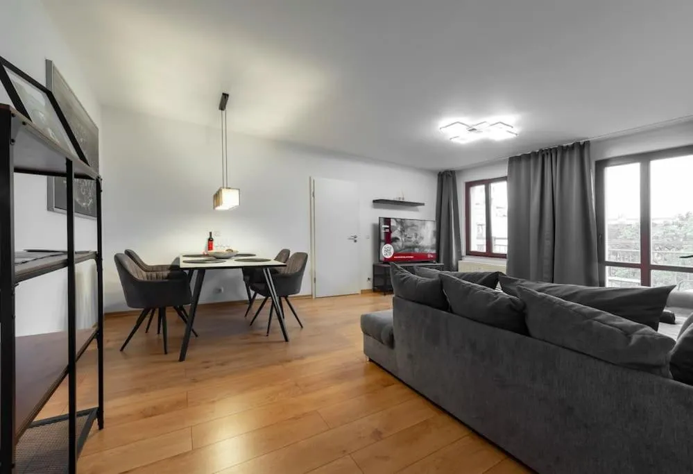 Image 2 of Luxus Apartment am Zoo mit Stellplatz