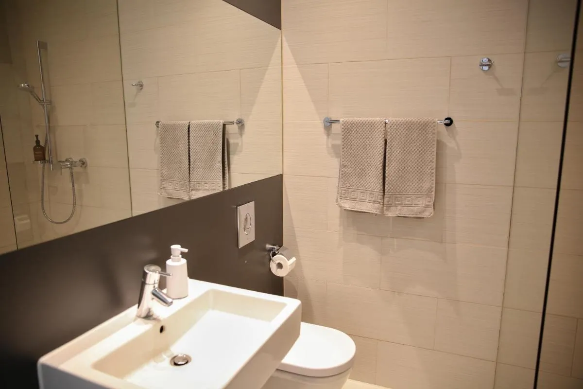 Image 6 of MEOS 3 -Zentrum-Hofblick-Gym-Netflix