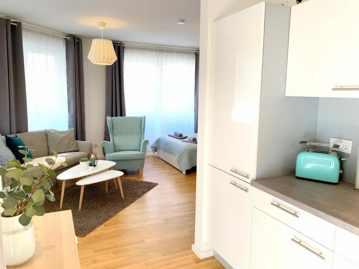 Image 3 of Moderne Ferienwohnung mit bodentiefer Dusche, Waschmaschine und Küche – “Hoffi”