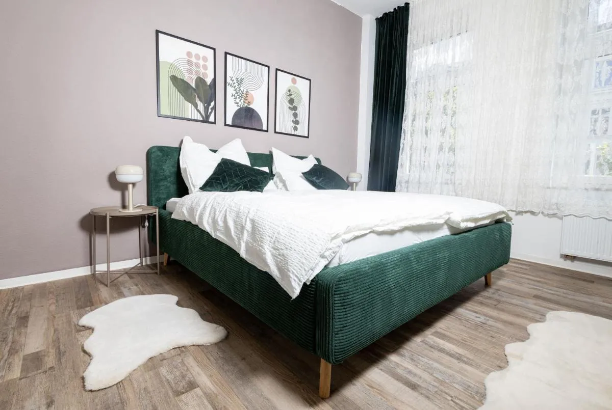 Image 1 of Modernes 5-Zimmer Aparment – 8 Gäste, Zentrumsnah