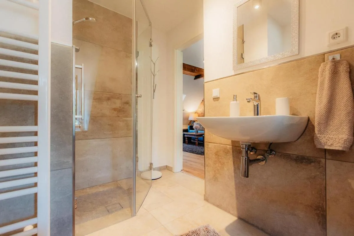 Image 2 of PauliDrei