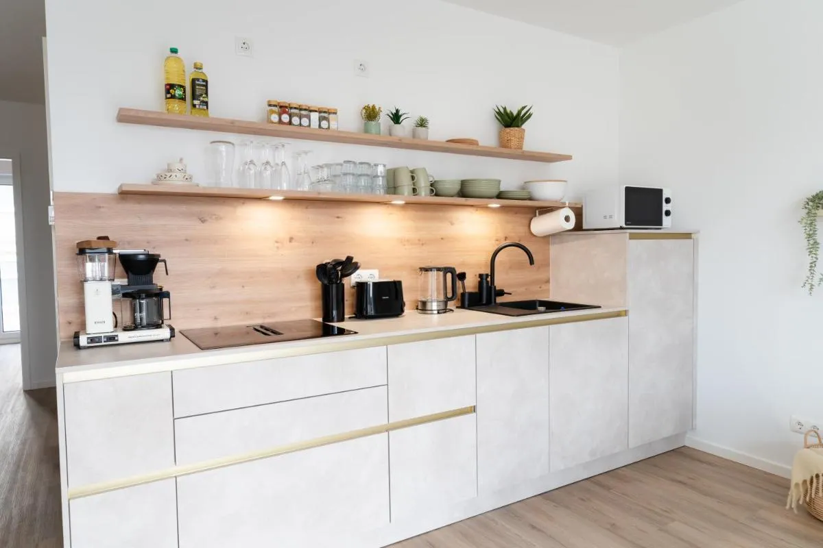 Image 2 of Premium-Apartment mit Balkon – Perfekt für Familien, Gruppen und Geschäftsreisende – ZAYA STAYS