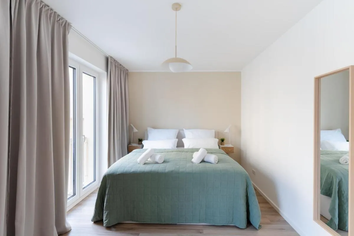 Image 3 of Premium-Apartment mit Balkon – Perfekt für Familien, Gruppen und Geschäftsreisende – ZAYA STAYS