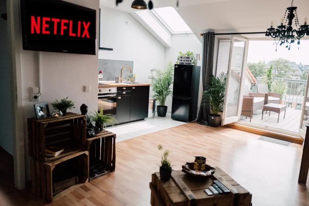 Image of Rooftop Buddha Lounge – Ferienwohnung im Dachgeschoss in Leipzig mit Waschmaschine und Netflix