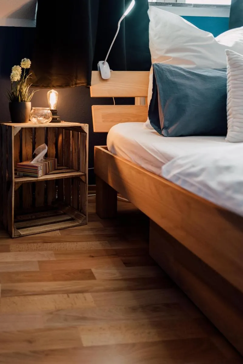 Image 3 of Rooftop Buddha Lounge – Ferienwohnung im Dachgeschoss in Leipzig mit Waschmaschine und Netflix