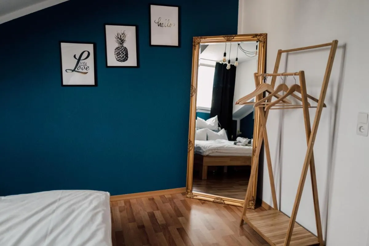 Image 4 of Rooftop Buddha Lounge – Ferienwohnung im Dachgeschoss in Leipzig mit Waschmaschine und Netflix