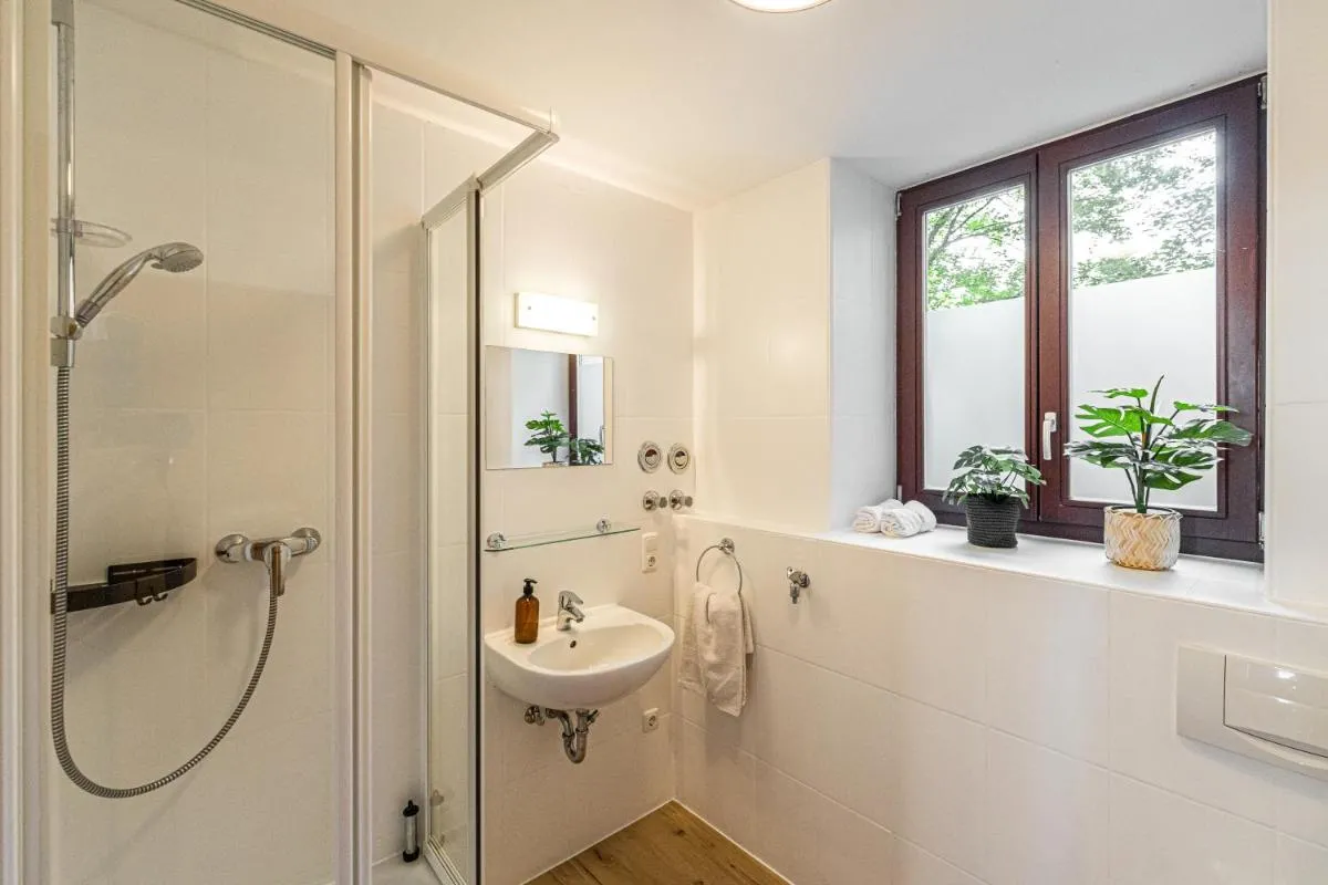 Image 2 of Ruhige und stilvolle Wohnung am Clara-Zetkin-Park