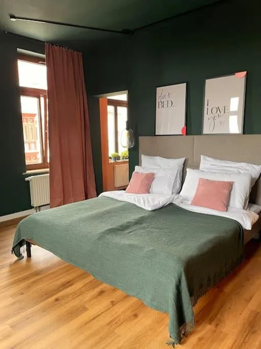 Image 3 of Schicke & zentrale Altbauwohnung