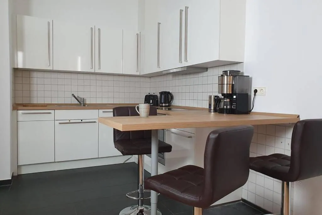 Image 3 of Shopping street Gewandhaus Netflx Badew. 58zolltv