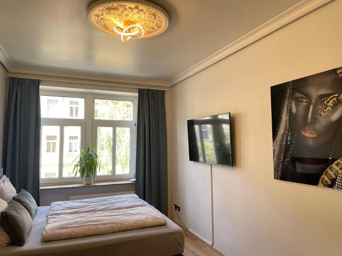 Image 2 of Soul-Apartment Balkon PrivatParkplatz 2 Boxspringbetten 55Zoll TV WLAN