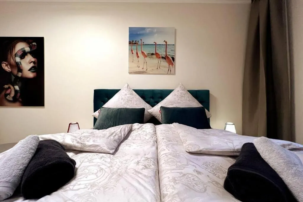 Image 6 of Soul-Apartment Terrasse Privat-Parkplatz Boxspringbett 55Zoll TV WLAN