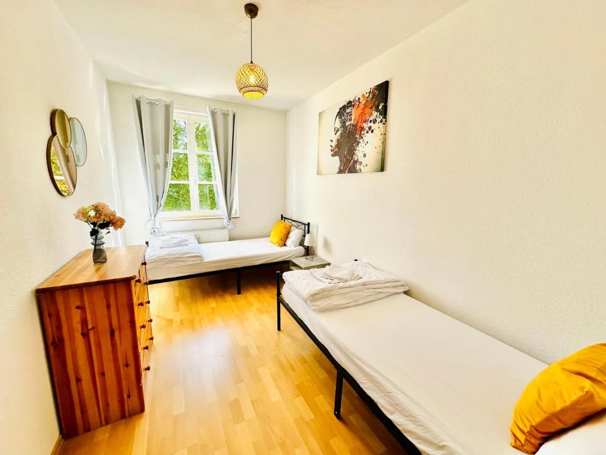 Image 6 of Stötteritz Holiday Apartment – 3 Rooms – 6 People – 5 beds – Balcony – Great public transport 11 minutes to the city