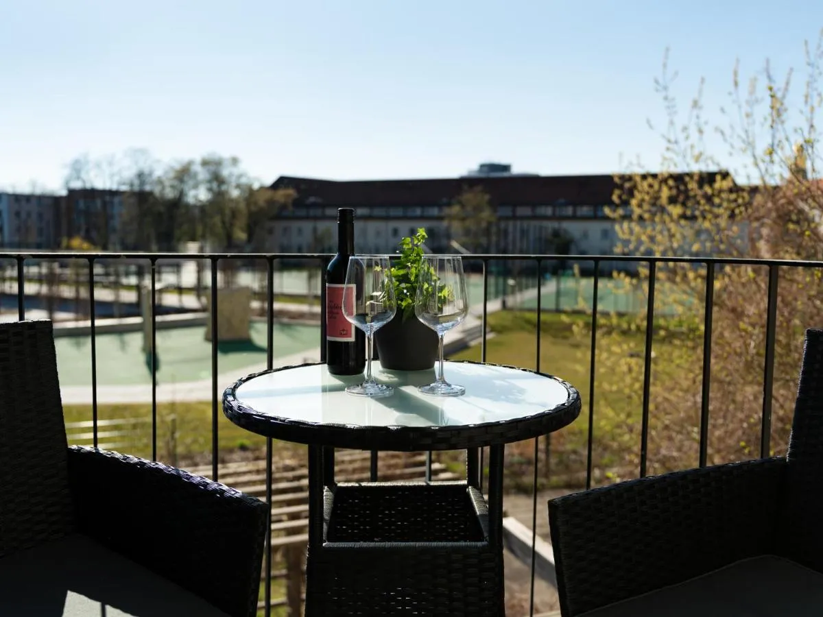 Image 5 of Studio 180