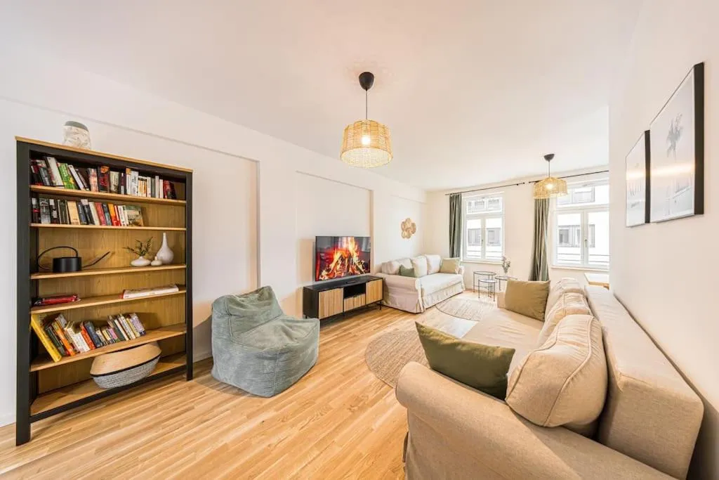 Image of Stylisches zentrales City-Apartment mit 2 Balkonen