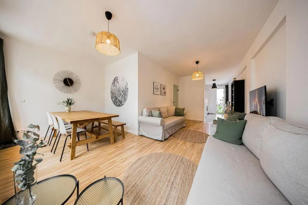 Image 3 of Stylisches zentrales City-Apartment mit 2 Balkonen