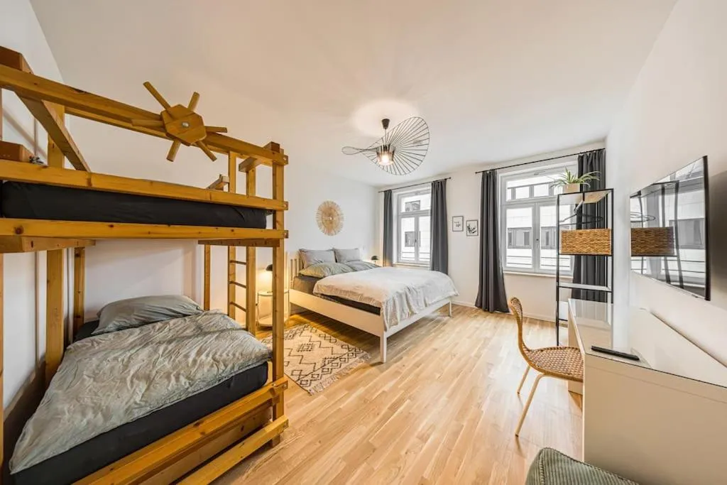 Image 1 of Stylisches zentrales City-Apartment mit 2 Balkonen