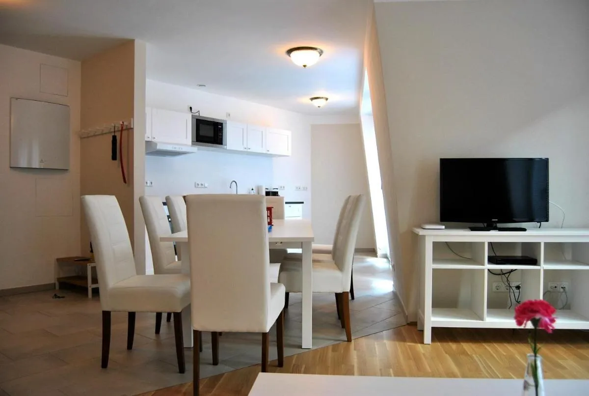 Image 4 of Trafford Sky Homes