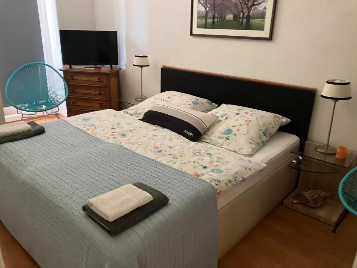 Image 1 of Villa im Grünen